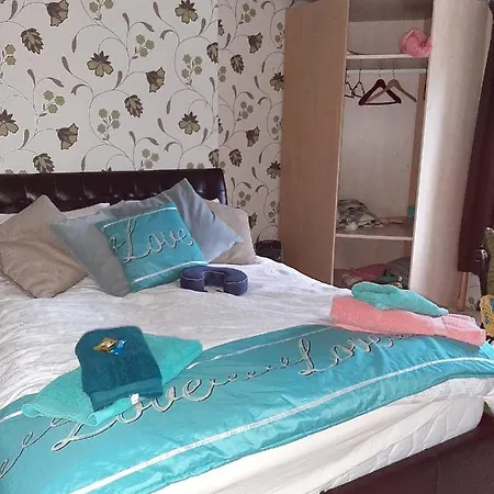 Bed & Breakfast Saltcotes Farm *